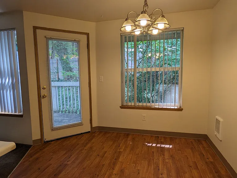 Treehill Commons — Photo 10
