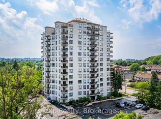 255 Keats Way #403, Waterloo, ON N2L6N6