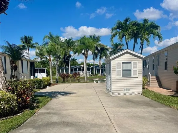 1262 Silver Lakes BLVD, NAPLES, FL 34114