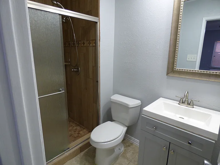 5016 Roberts Dr — Photo 24