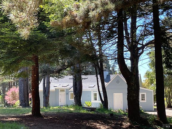 2nd image of 45300 Headlands Drive