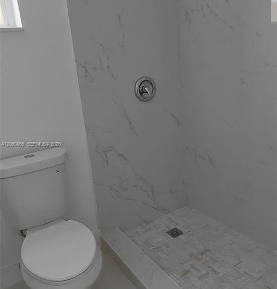 1115 W 38th Ter #50 — Photo 8