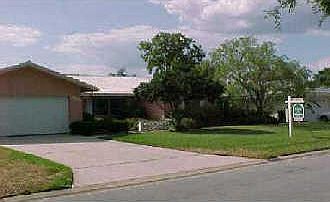 1st image of 2035 Iowa Ave NE