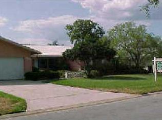 2035 Iowa Ave NE, Saint Petersburg, FL 33703