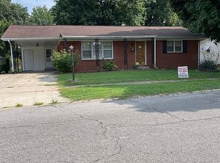 837 E Gladys St, Sikeston, MO 63801