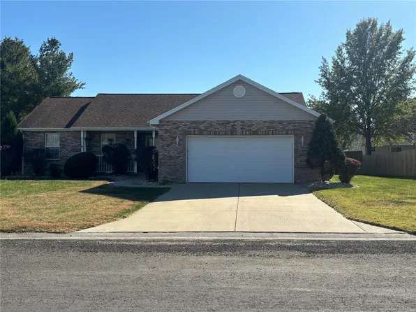 306 Susan Dr, Albers, IL 62215