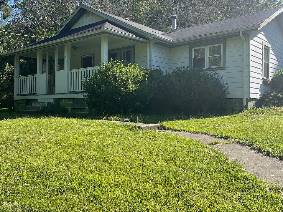 1st image of 6 Cedar Hill Ln