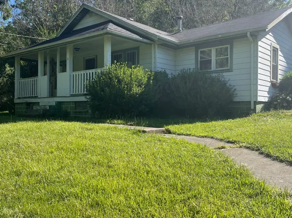 6 Cedar Hill Ln, Weaverville, NC 28787