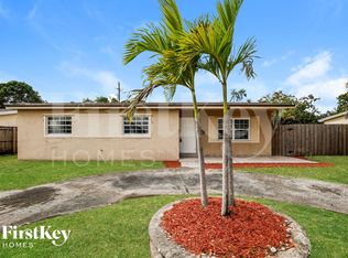 240 N 69th Way, Hollywood, FL 33024