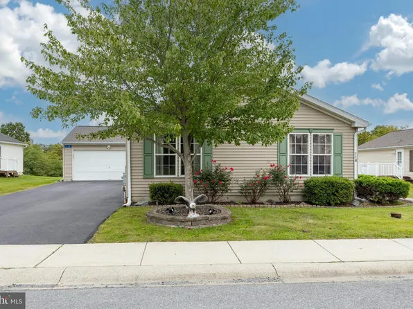 118 Random Rd, Douglassville, PA 19518