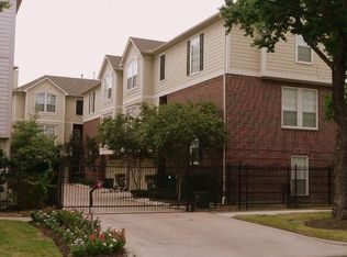 2322 Chenevert St, Houston, TX 77004