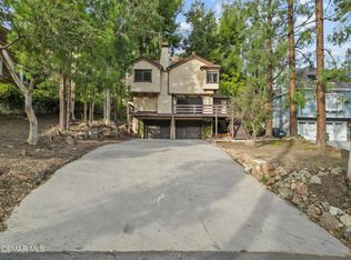 1557 Lookout Dr, Agoura Hills, CA 91301