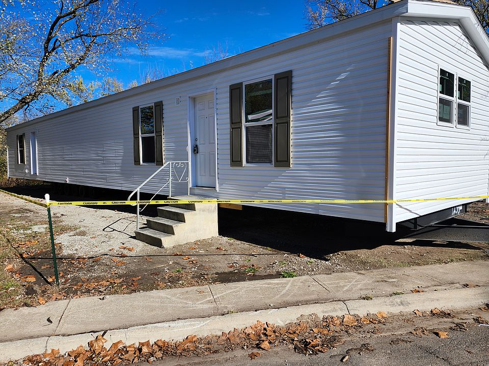2nd image of 141 Williamson St