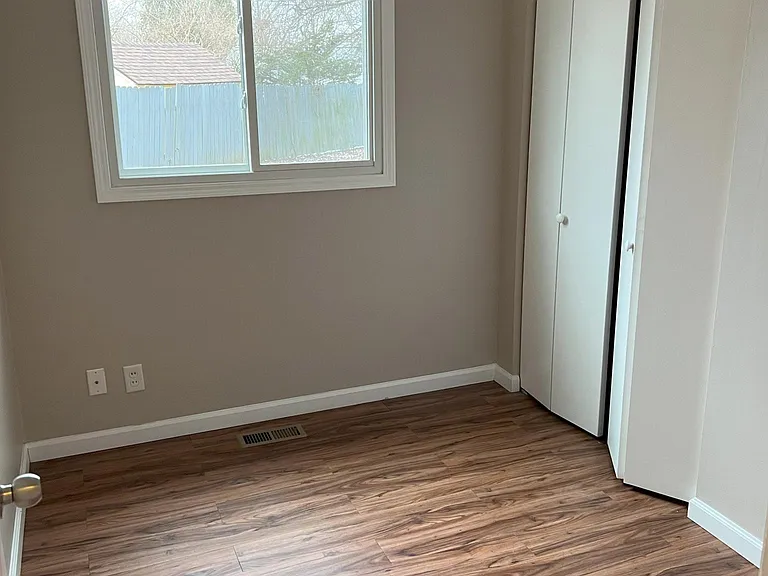 4 Squire Ct — Photo 7