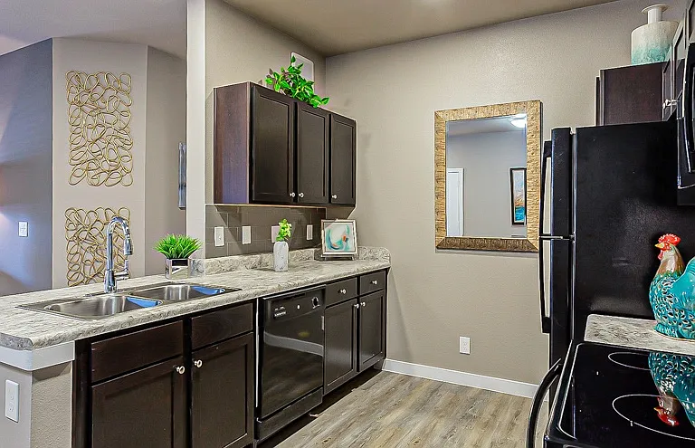 Paragon Westover Hills Apartments — Photo 35