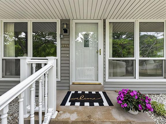 2nd image of 1337 Aloha Dr