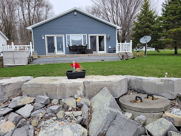 3rd image of 3686 Flanders Rd