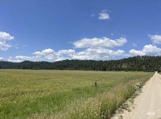 Gray Ln, Cascade, ID 83611