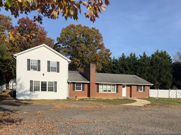 60 Central Square Dr