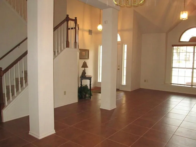 6013 Abilene Trl — Photo 3