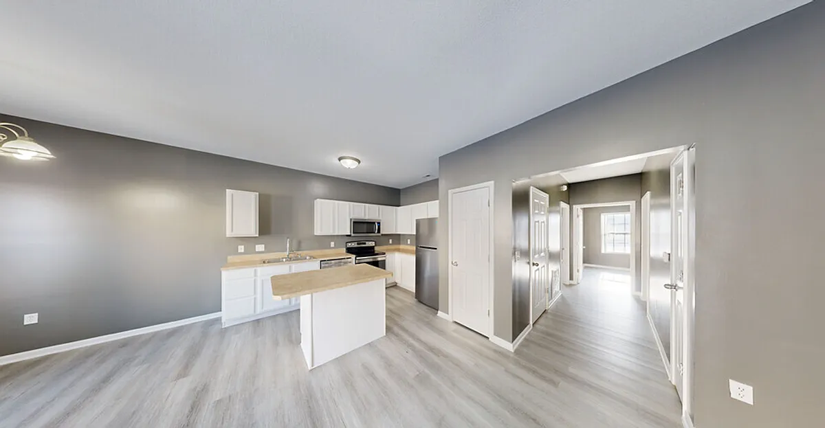 Bluffton Park Apartments — Photo 1