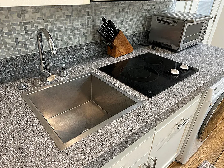 1052 S Crescent Heights Blvd — Photo 14