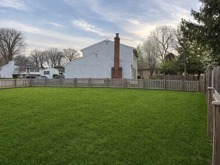 3818 Quail Hollow Dr — Photo 24