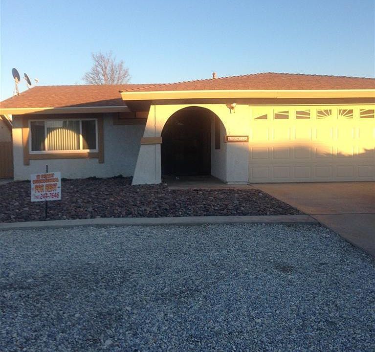 1st image of 12935 Riverview Dr
