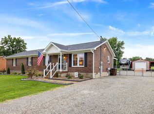 380 Oak Run Rd, Mount Washington, KY 40047