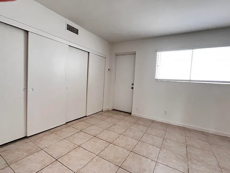 4529 NE 21st Ave #3 — Photo 11