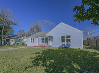 710 E Gulf St, Baytown, TX 77520
