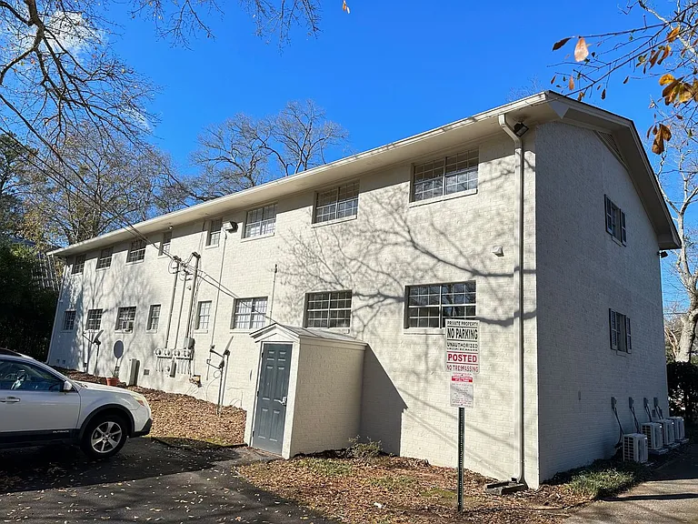 635 Oglethorpe Ave — Photo 11