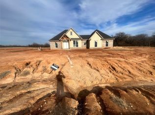 105 McBryde Ln, Poolville, TX 76487