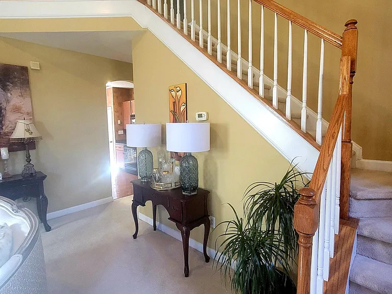 8434 Meadowcreek Village Dr — Photo 8