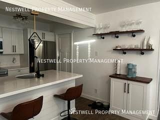 1st image of 426 N Orchard Dr APT 1