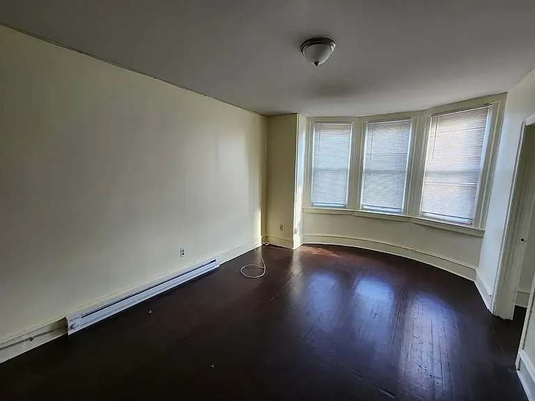 231 Cooper St #1 — Photo 6