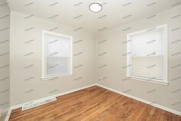 12605 Hirst Ave — Photo 12