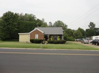 1105 Blue Valley Dr, Pen Argyl, PA 18072