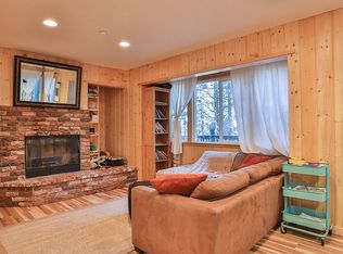 21533 Peak Cir, Cedarpines Park, CA 92322
