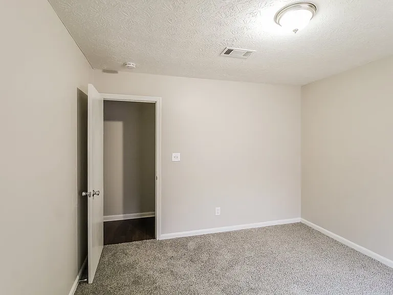 2861 Panther Ct — Photo 18