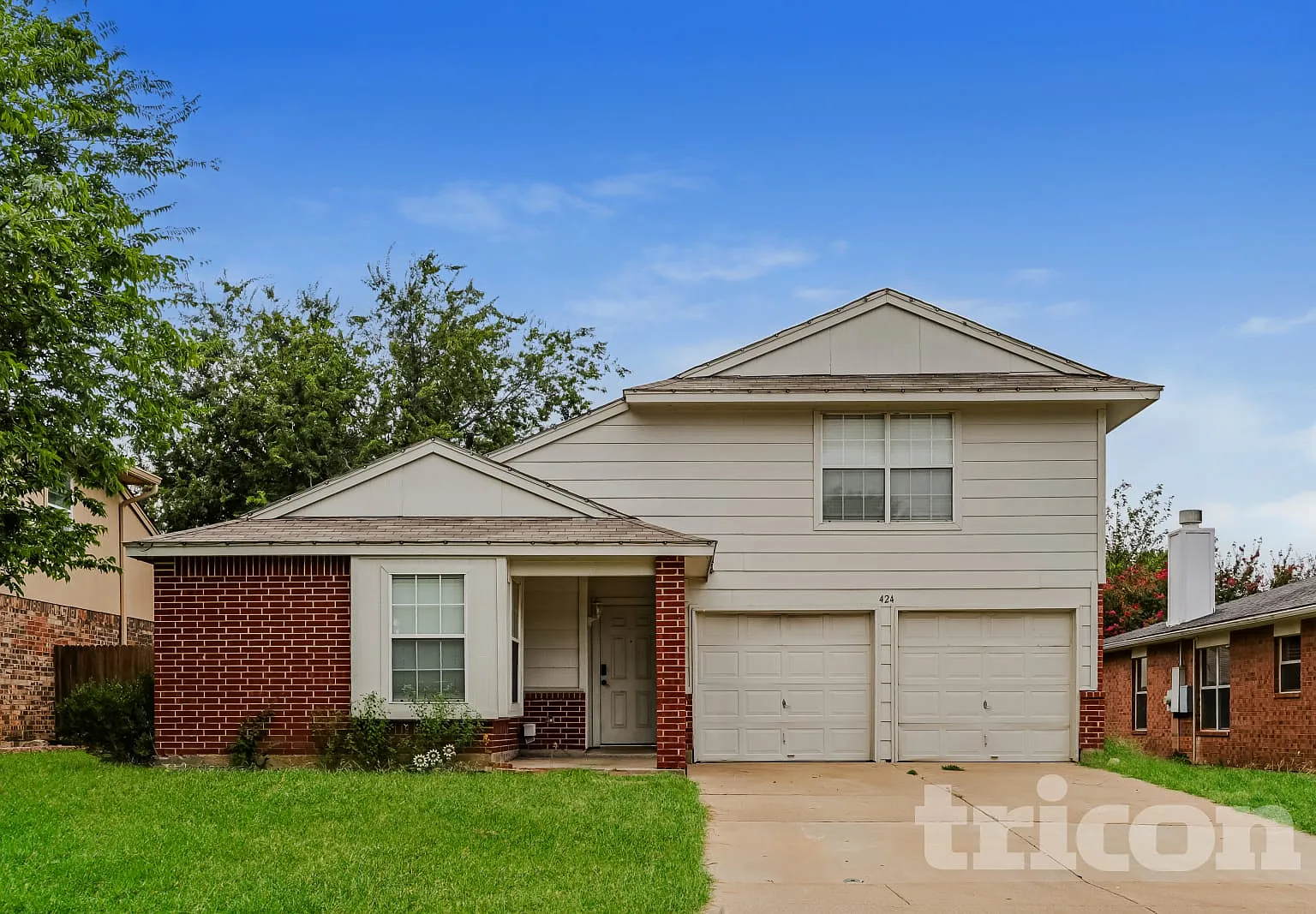 424 Blueberry Hill Lane Mansfield TX — Photo 1