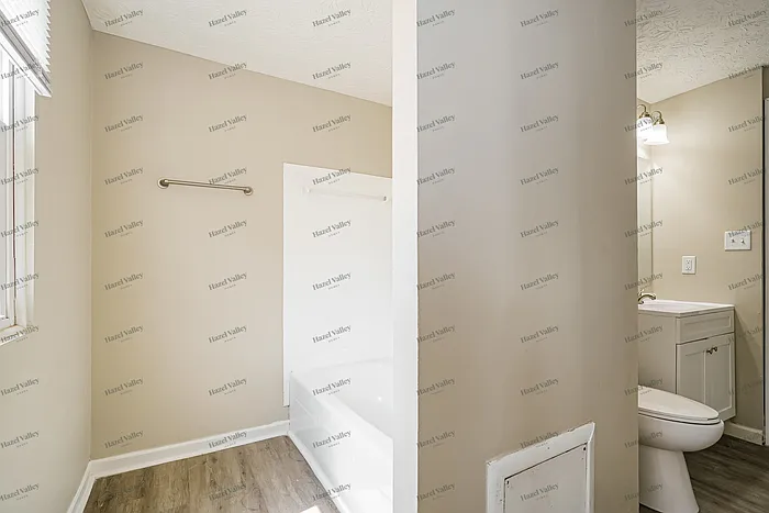 3519 Walnut Creek Dr — Photo 12