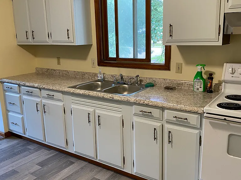 76 1/2 Yonker St #1/2 — Photo 7