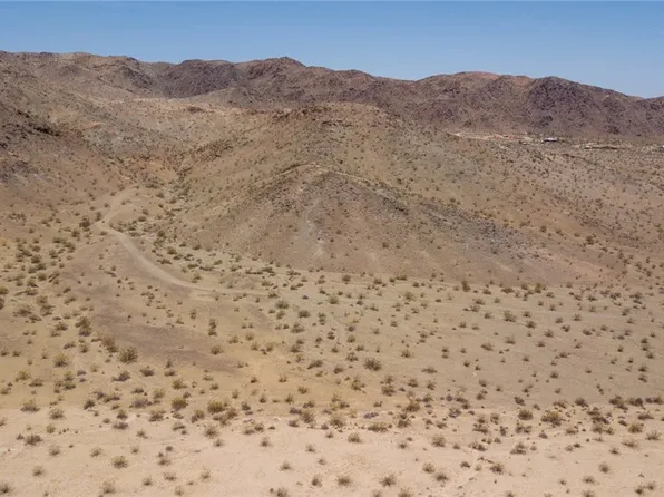 609 Samarkand Dr, Twentynine Palms, CA 92277