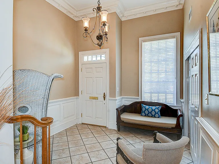 6037 River Road Point — Photo 11