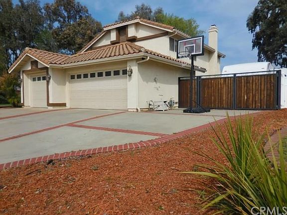 2nd image of 25369 Blackthorne Dr