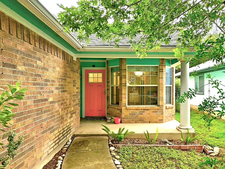 1103 Emmitt Run — Photo 4