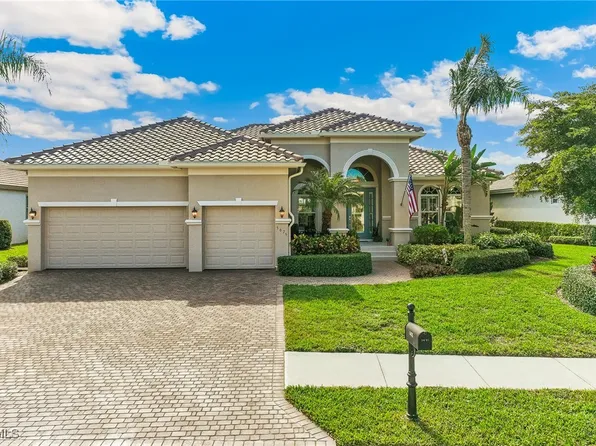 5675 Whispering Willow Way, Fort Myers, FL 33908