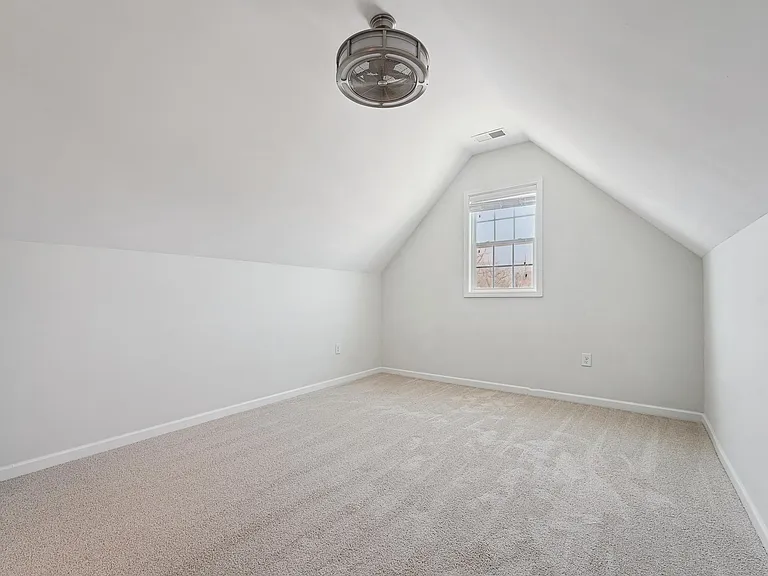 2312 Longmont Dr — Photo 21