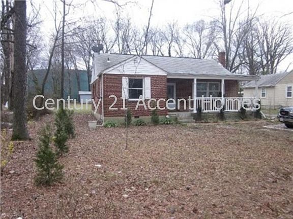 3rd image of 2813 Boswell Ave